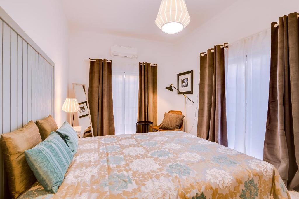 Downtown Lux Apartment room 6